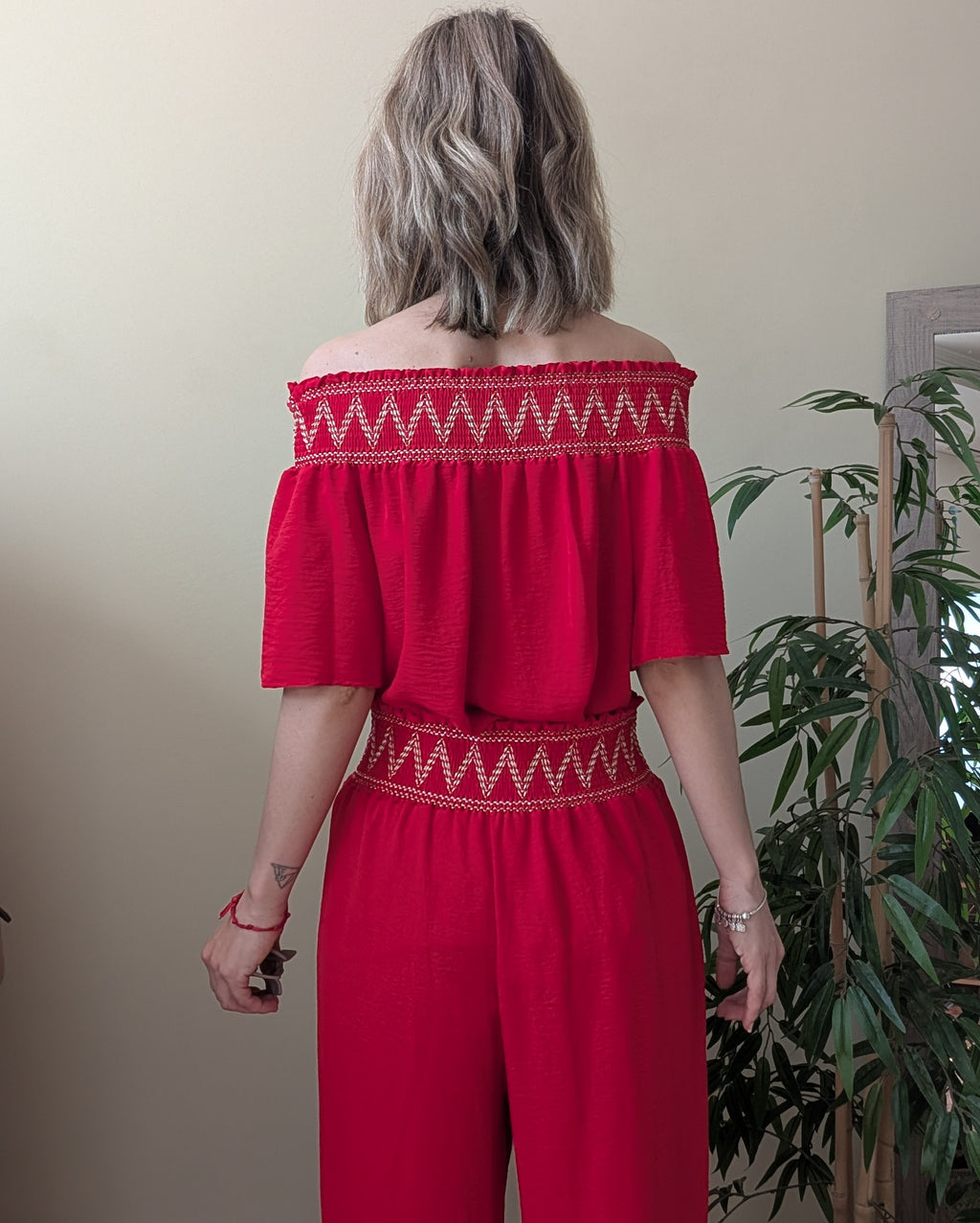 Pantalón palazzo rojo de pierna ancha